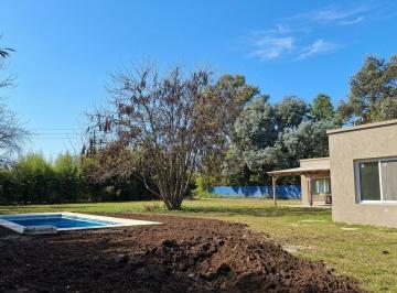 Casa · 120m² · 4 Ambientes · Lindísima Casa a Estrenar en Alquiler Anual en Chacras del Ocho Al Lado de Pilará