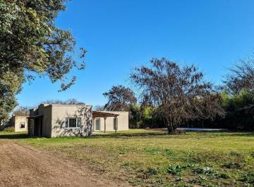 Casa · 120m² · 4 Ambientes · Lindísima Casa a Estrenar en Alquiler Anual en Chacras del Ocho Al Lado de Pilará