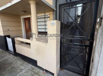 PH de 3 ambientes, Lanús · PH de 2 Dorm. con Terraza Accesible No Abona Expensas