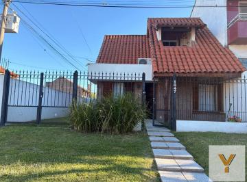 Casa · 100m² · 3 Ambientes · 1 Cochera · Casa en Venta - 2 Dorm. 2 Baños - Luján