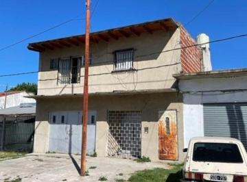 Casa de 2 ambientes, La Plata · Venta de Casa en Av 137 y 524 - San Carlos