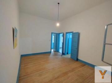 PH · 100m² · 5 Ambientes · PH en Venta - 4 Dorm. 2 Baños - Avellaneda