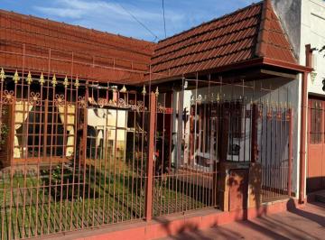 Casa · 120m² · 3 Ambientes · Casa en Venta - 2 Dorm. 2 Baños - 304 m² - Berisso