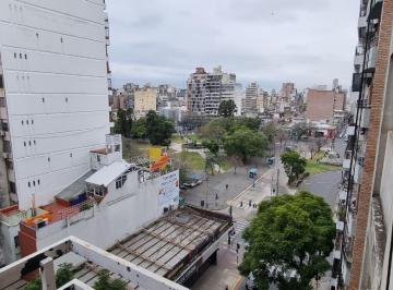 Vista Plaza Sarmiento · Alquiler Departamento de un Dormitorio (1) en San Juan 1429