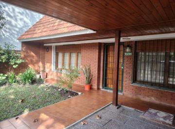 Casa de 5 ambientes, Quilmes · Oportunidad, Casa en Venta 5 Ambientes en Quilmes Centro con Cochera, Habitacion en Suite