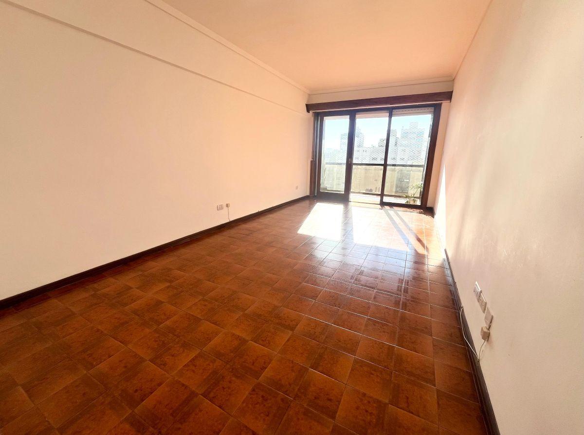 Balcarce 3124