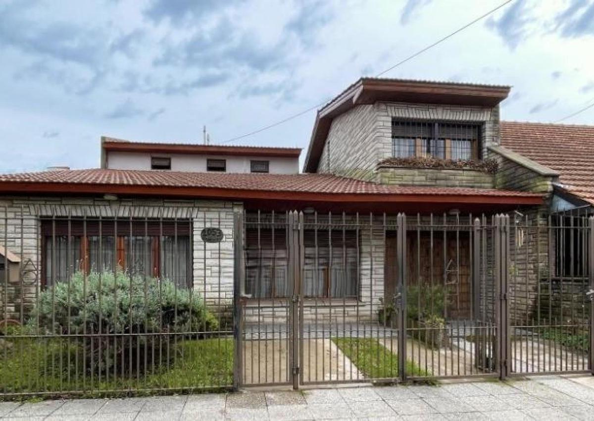 Armenia e/ Avenida Libertad y Bouchez