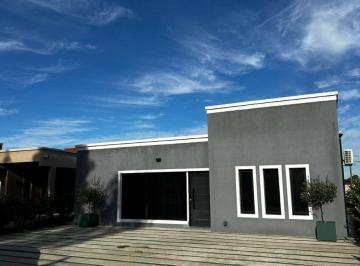 Casa de 3 ambientes, San Vicente · Casa 3 Ambientes en Barrio Cerrado en Venta