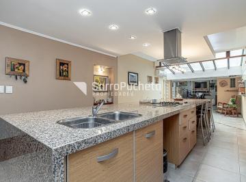 Casa · 196m² · 5 Ambientes · 2 Cocheras · Venta Casa 5 Ambientes en Ramos Mejia