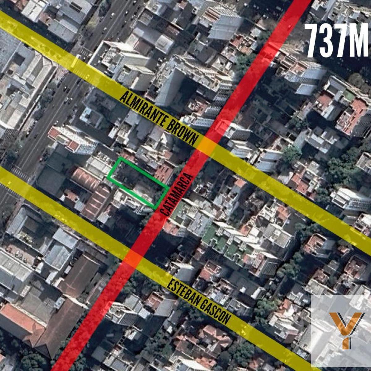 Catamarca e/ Falucho y Almirante Brown, Plaza Mitre, Centro