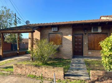 Casa · 61m² · 3 Ambientes · 1 Cochera · Venta Casa 2 Dorm Cochera Jardin Altos de Pacheco