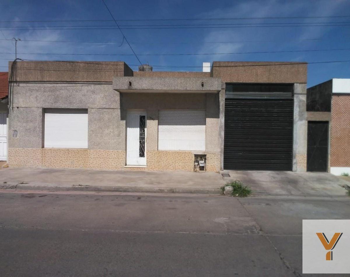 Coronel Suarez e/ Tacuarí y Piedras