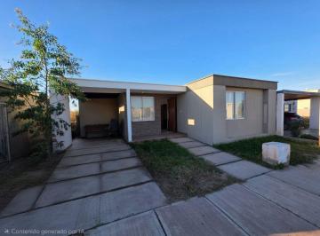 Casa · 110m² · 4 Ambientes · 1 Cochera · Venta de Casa B° Privado Maipú - 4 Ambientes