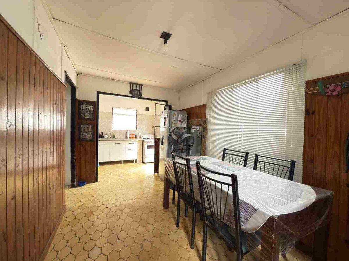 Calle 253 Entre 212 y 213 1200