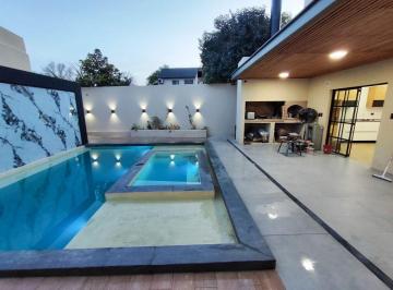 Casa · 154m² · 4 Ambientes · 2 Cocheras · Venta Casa 4 Amb Pacheco con Pileta Financiada Dir
