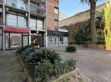 Local comercial · 11m² · 1 Ambiente · Oportunidad de Alquiler de Local Comercial en Centro de San Isidro