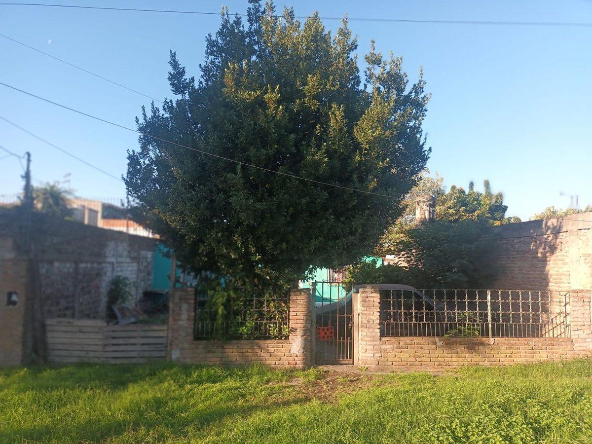 Calle 110 800,  Berazategui, Berazategui
