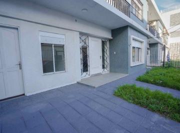 Casa · 252m² · 4 Ambientes · 1 Cochera · Vendo Casa Pando 3 Dorm. con Renta