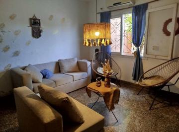 Casa · 200m² · 4 Ambientes · 2 Cocheras · Venta 2 Casas + Local Comercial