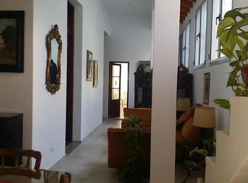Edificio · 230m² · Edificio Comercial en Alquiler - 10 Ambientes - Saavedra
