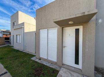 Departamento · 3 Ambientes · Departamento en Alquiler de Dos Habitaciones y Cochera