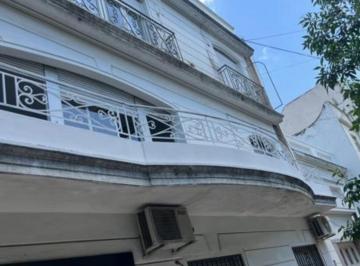 Departamento de 4 ambientes, Villa del Parque · Fabuloso Piso Al Frente