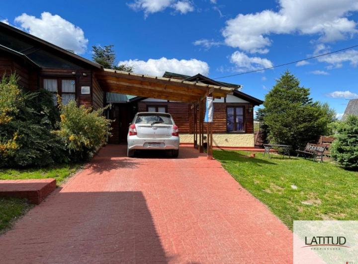 Casa · 200m² · 5 Ambientes · 1 Cochera