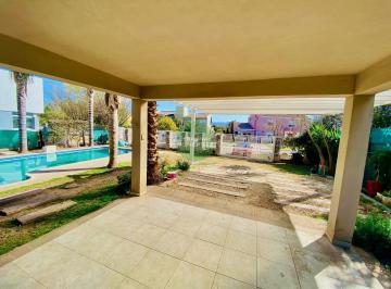 Casa · 354m² · 7 Ambientes · 4 Cocheras · Valle Escondido - Los Árboles - Rec. Menor - Apto Crèdito