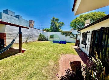 Casa · 266m² · 7 Ambientes · 2 Cocheras · Quebrada de Las Rosas - Una Planta - 2 Dorm - Escritorio - Apto Crèdito