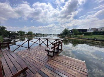 Casa · 270m² · Casa en Venta Alquiler en El Canton Islas Laguna Piscina 4 Dorm.