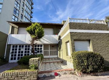Casa · 115m² · 3 Ambientes · 2 Cocheras · Casa en Parque Luro