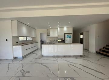 Casa de 9 ambientes, Brandsen · Casa en Venta 9 Ambientes Haras del Sur III Financiación