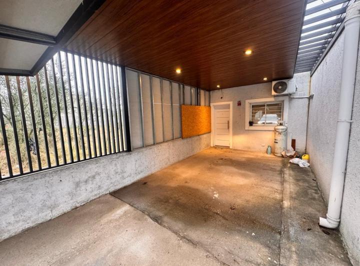 Casa · 1 Dormitorio · 1 Cochera