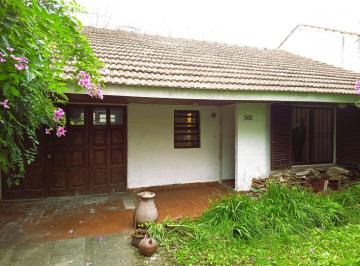Casa de 5 ambientes, Mar del Plata · Casa Chalet 4 Amb con Garage y Quincho/dpto en Pta Mogotes, Oportunidad!