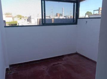 Departamento de 1 ambiente, Córdoba · Alquiler Depto + Cochera + Dos Patios.85 m² de Depto!