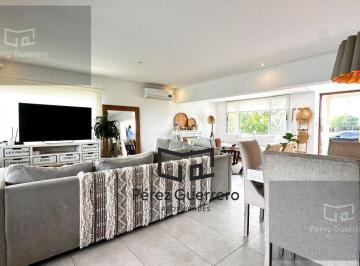 Casa · 251m² · 6 Ambientes · Casa en Venta en Ceibos con 3 Dorm. Family Pileta a La Laguna