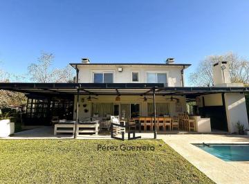Casa · 238m² · 10 Ambientes · 4 Cocheras · Casa en Venta en Lomas de Fátima Pilar con 5 Dorm. y Pileta