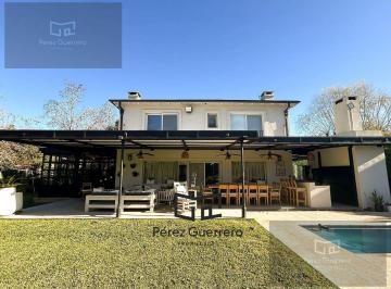 Casa · 238m² · 10 Ambientes · 4 Cocheras · Casa en Venta en Lomas de Fátima Pilar con 5 Dorm. y Pileta