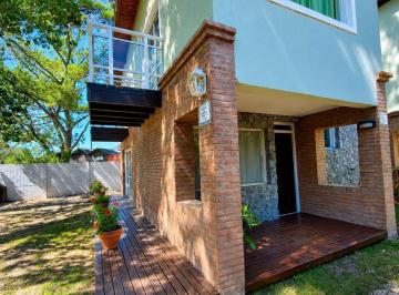 PH · 75m² · 3 Ambientes · 1 Cochera · PH en Venta Villa Gesell