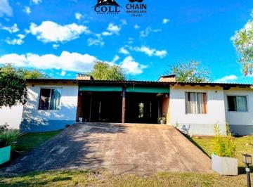 Casa · 224m² · 5 Dormitorios · 3 Cocheras · Cabañas - Casas en Venta - Oportunidad! a Cuadral del Lago y del Centro - Villa del Dique