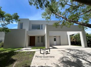 Casa · 200m² · 5 Ambientes · 2 Cocheras · Casa en Venta en El Cantón a La Laguna y Pileta