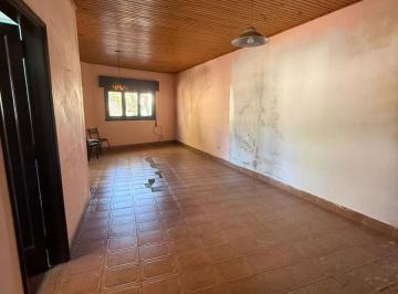 Casa · 106m² · 5 Ambientes · Casa en Planta Alta Alsina 2200
