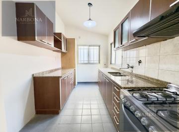 Casa · 88m² · 6 Ambientes · 1 Cochera · Venta Casa 2 Dorm. Comodín, Patio, Terraza y Cochera en Barrio General Las Heras
