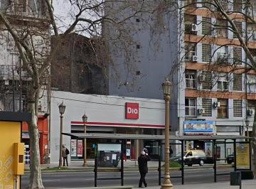 Local comercial · 680m² · Local en Constitución