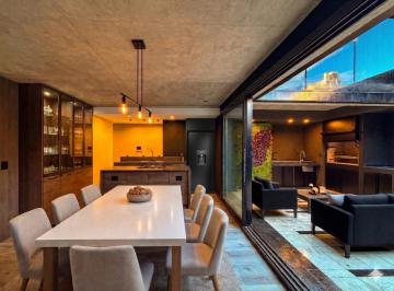 Departamento · 88m² · 3 Ambientes · Departamento de Diseño de 2 Dorm. con Patio y Parrillero en Barrio Martin