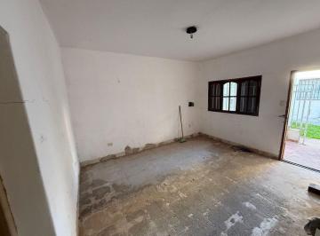PH · 72m² · 3 Ambientes · PH a Refaccionar en Sargento Cabral