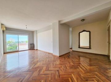 Departamento · 80m² · 5 Ambientes · 1 Cochera · Departamento Venta 5 Ambientes en Flores