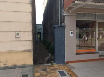 Casa · 66m² · 2 Ambientes · Se Vende Casa con Terreno - Centro - Villa Ocampo