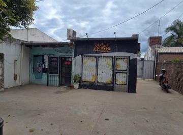 Departamento · 190m² · 2 Ambientes · Se Vende Complejo 3 Departamentos P/b y 2 Locales