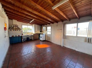 PH · 98m² · 3 Ambientes · 1 Cochera · PH 3 Amb + Cochera + Terraza | Tipo Casa en Flores